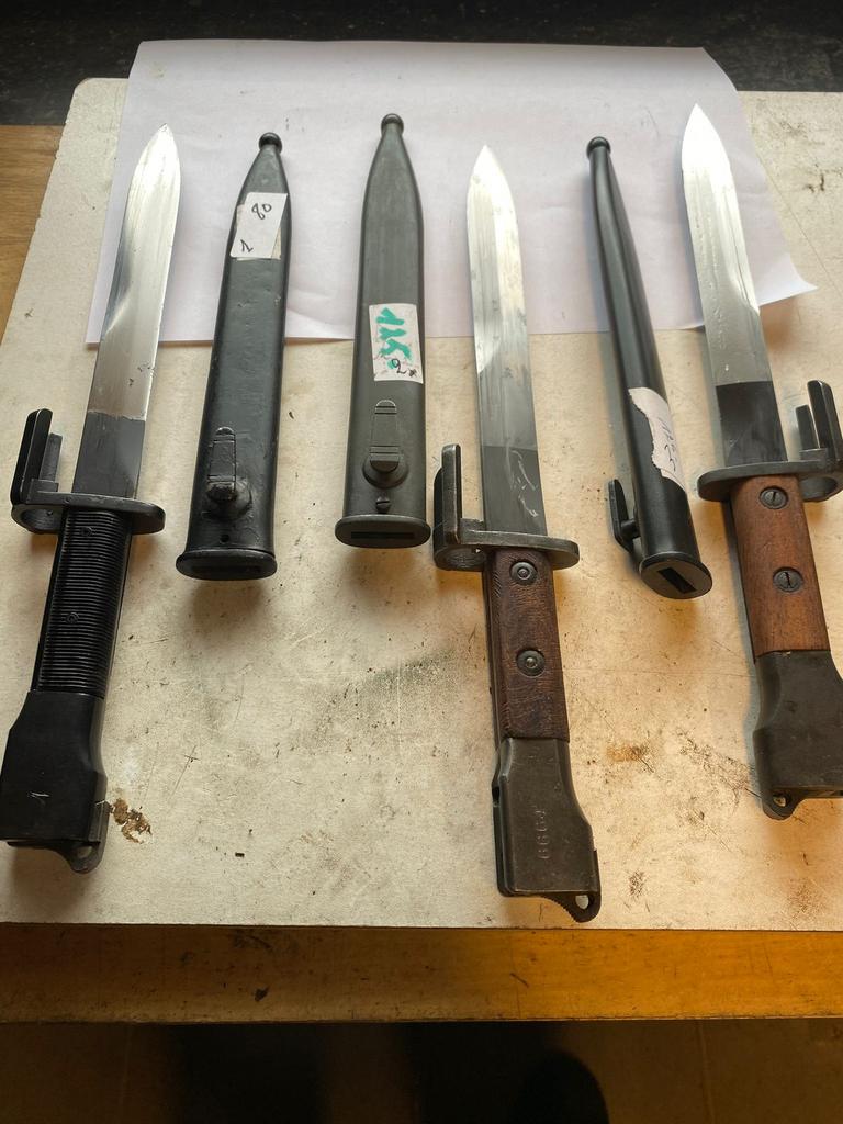 Militaria, Enlèvement ou Envoi