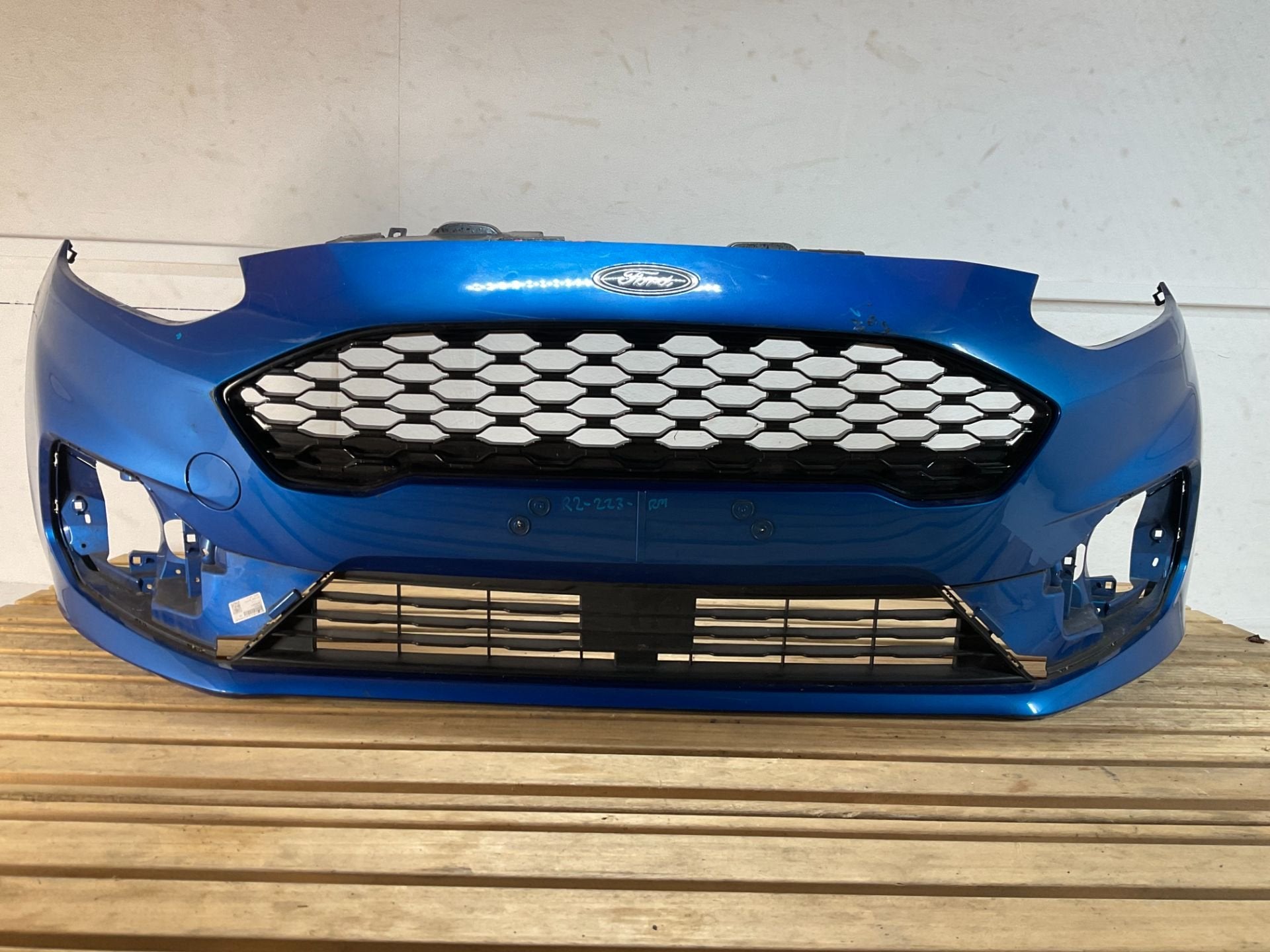 Bumper Ford Fiesta MK8 ST-LINE STLINE Voorbumper R2-223-RM, Gebruikt, Voor, Info@ford.com, Ford