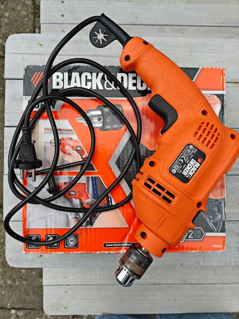 Black & Decker boormachine, Ophalen, Zo goed als nieuw, 400 tot 600 watt, Boormachine