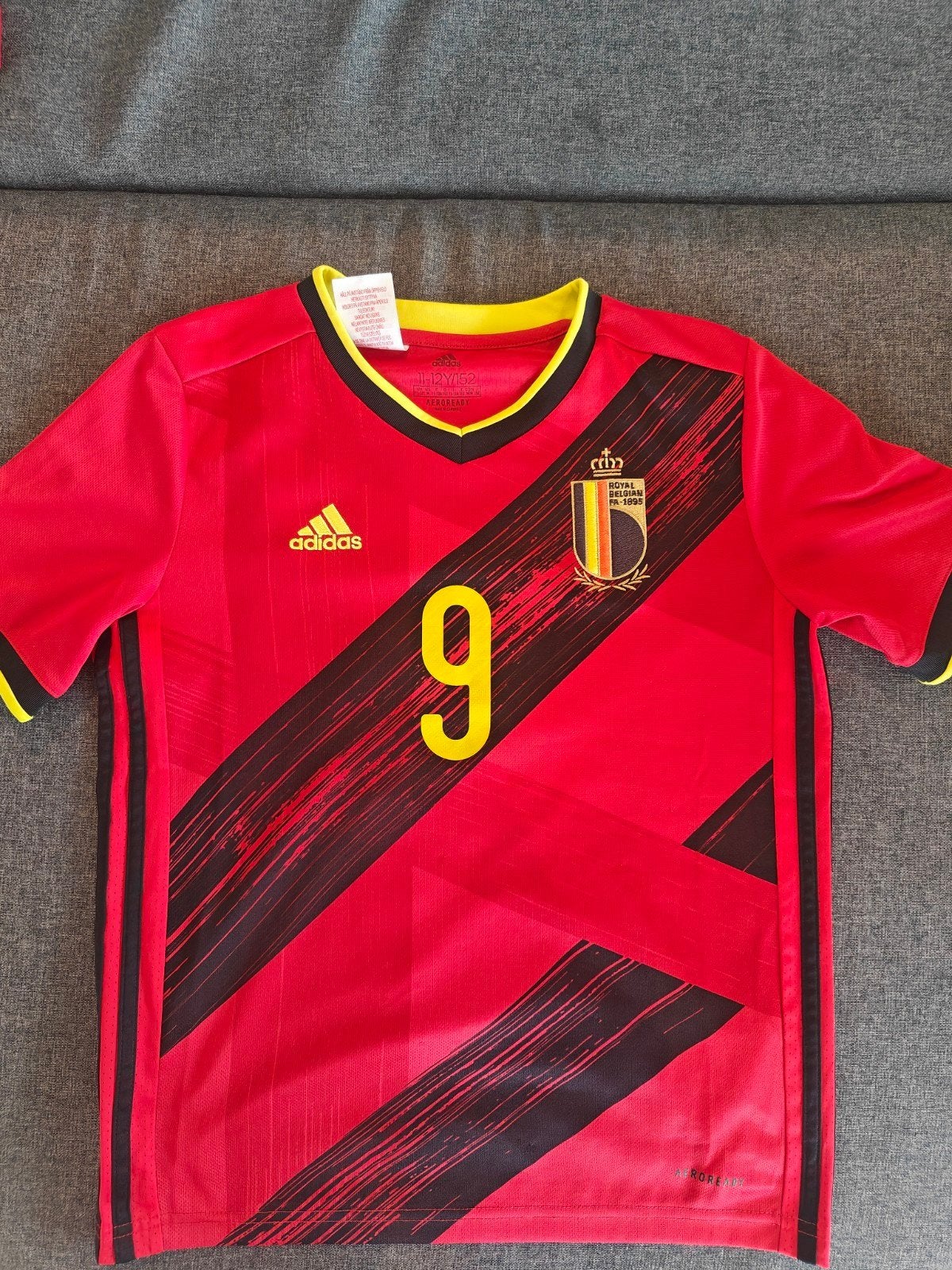 Pull Romelu Lukaku Red Devils taille 152 11/12y Adidas, Enfants & Bébés, Vêtements enfant | Taille 152, Adidas, Garçon ou Fille