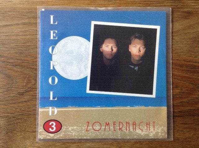 single leopold 3, CD & DVD, En néerlandais, Enlèvement ou Envoi, Housse de protection extérieure, 7 inch