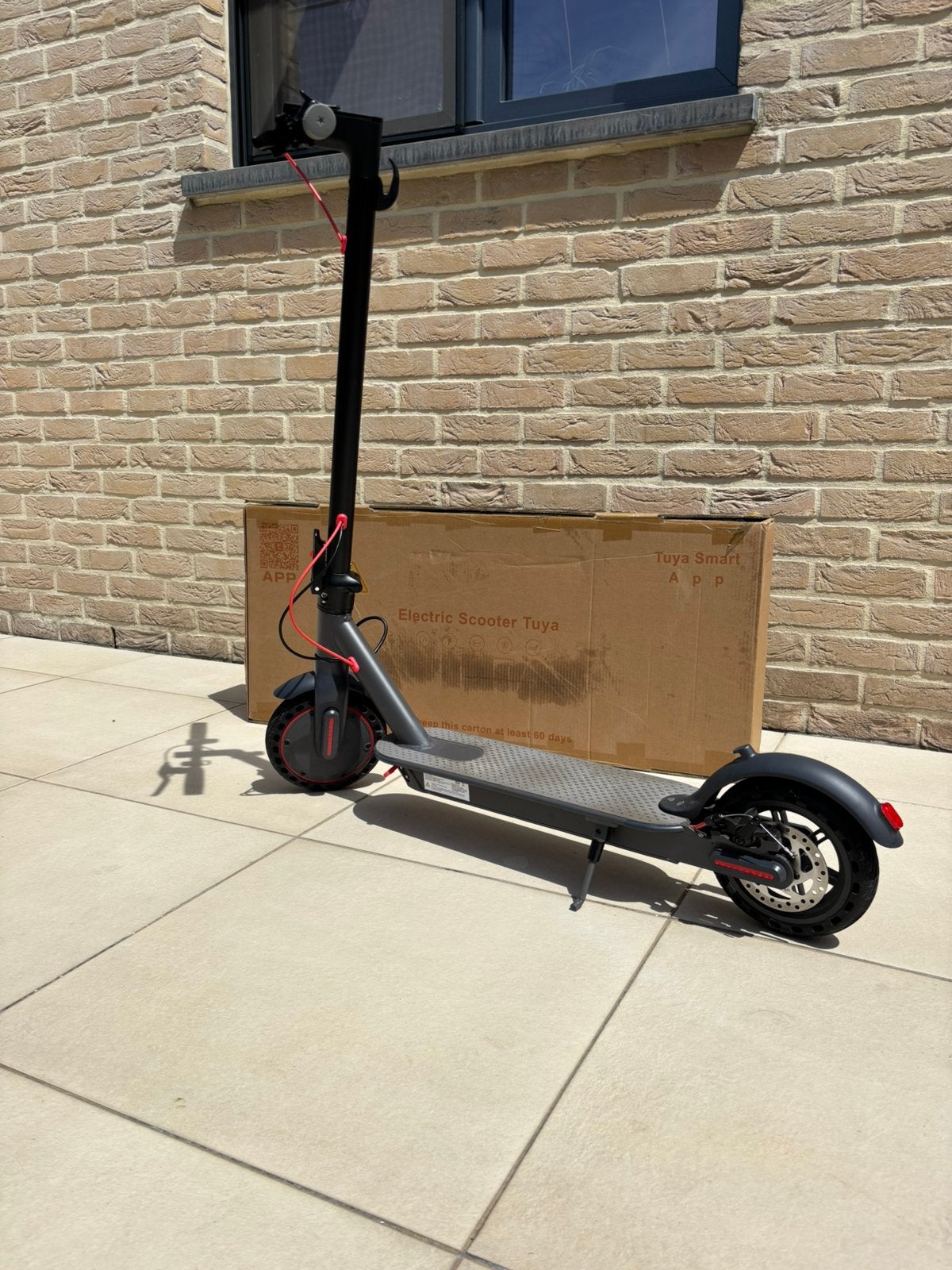 E-step nieuw in doos!, Fietsen en Brommers, Ophalen, Nieuw, Elektrische step (E-scooter)