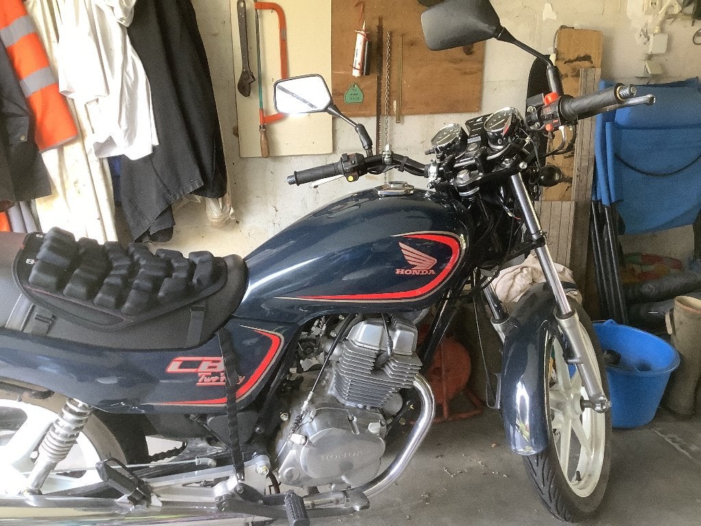 Honda CB Two Fifty, Tourisme, Occasion, 2 cylindres, Particulier