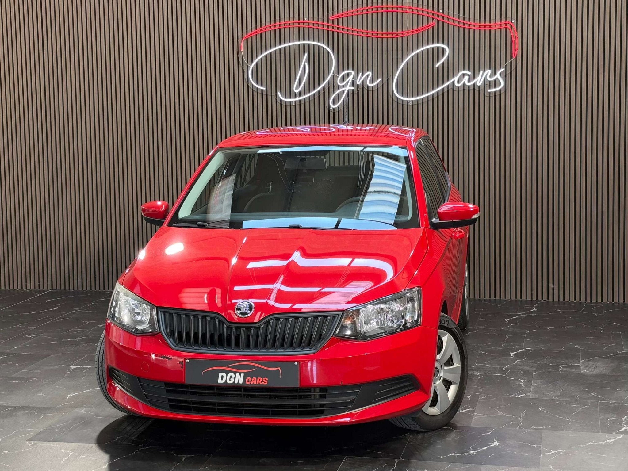 Skoda Fabia Fabia 1.0i Ambition (bj 2015), Auto's, Stof, Gebruikt, Bluetooth, Bedrijf