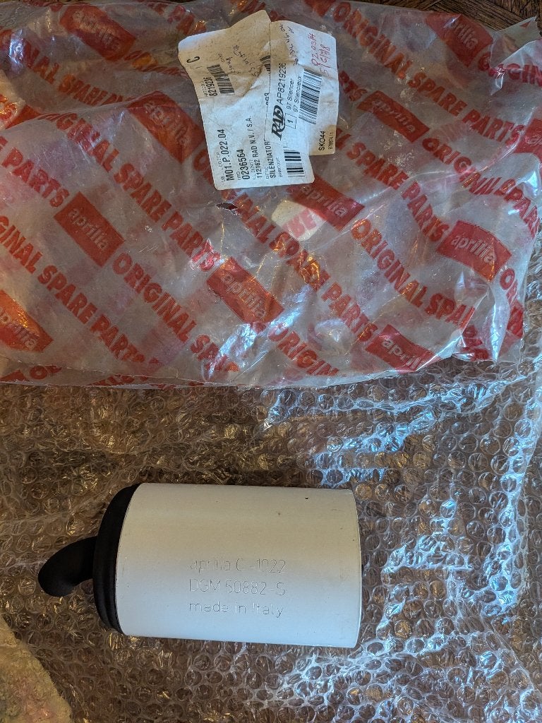 Cartouche silencieux Aprilia c1022, Enlèvement, Neuf