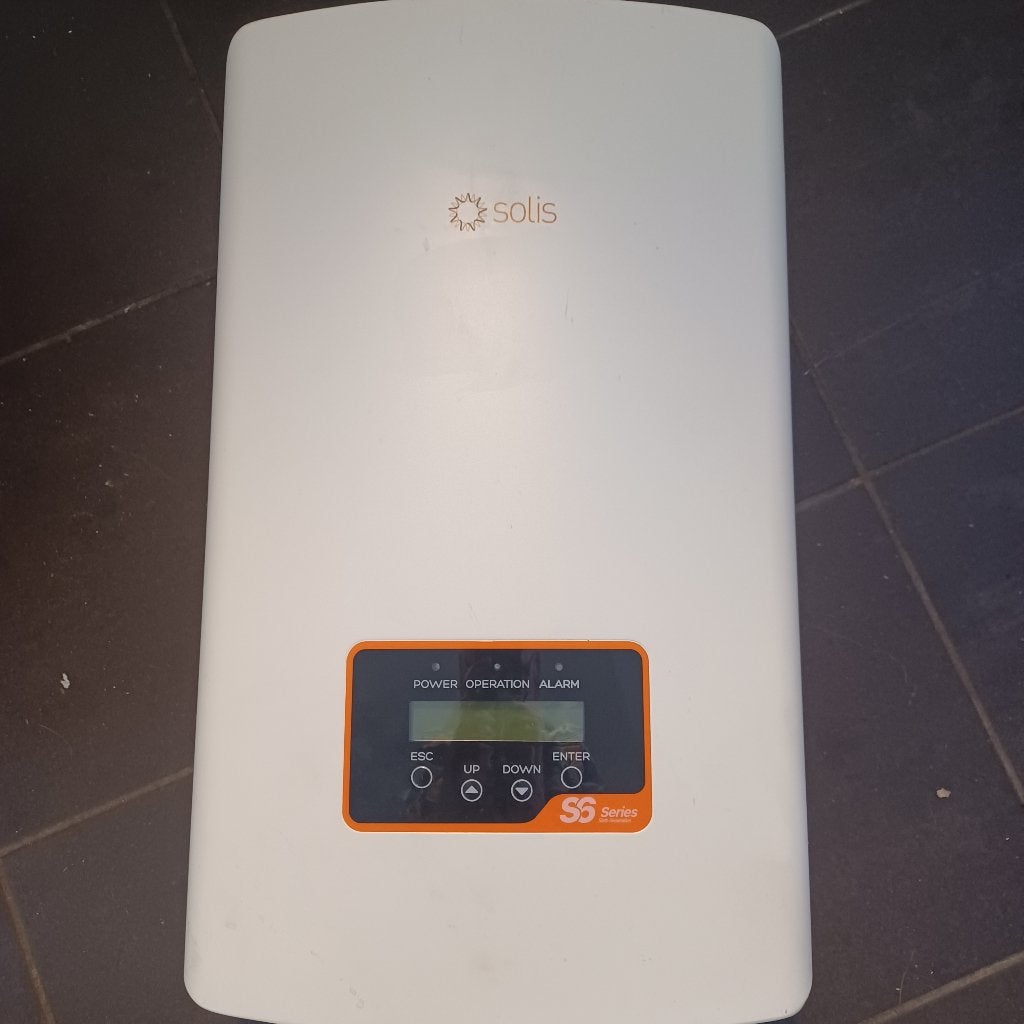Omvormer, Doe-het-zelf en Bouw, Zonnepanelen en Toebehoren, Ophalen, Gebruikt, Compleet systeem, 200 wattpiek of meer