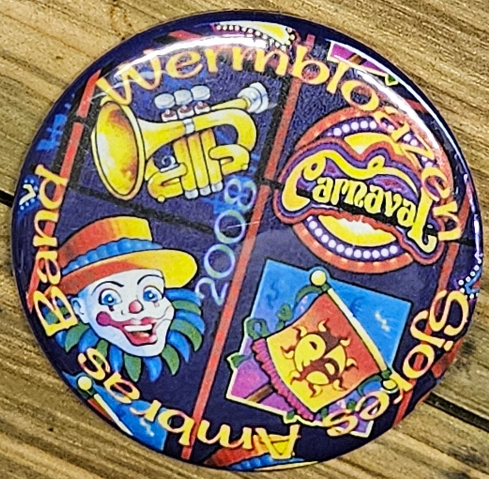 Bouton Ambras Band Carnaval 2008
C'est un chariot, Collections, Broches, Pins & Badges, Bouton, Enlèvement ou Envoi