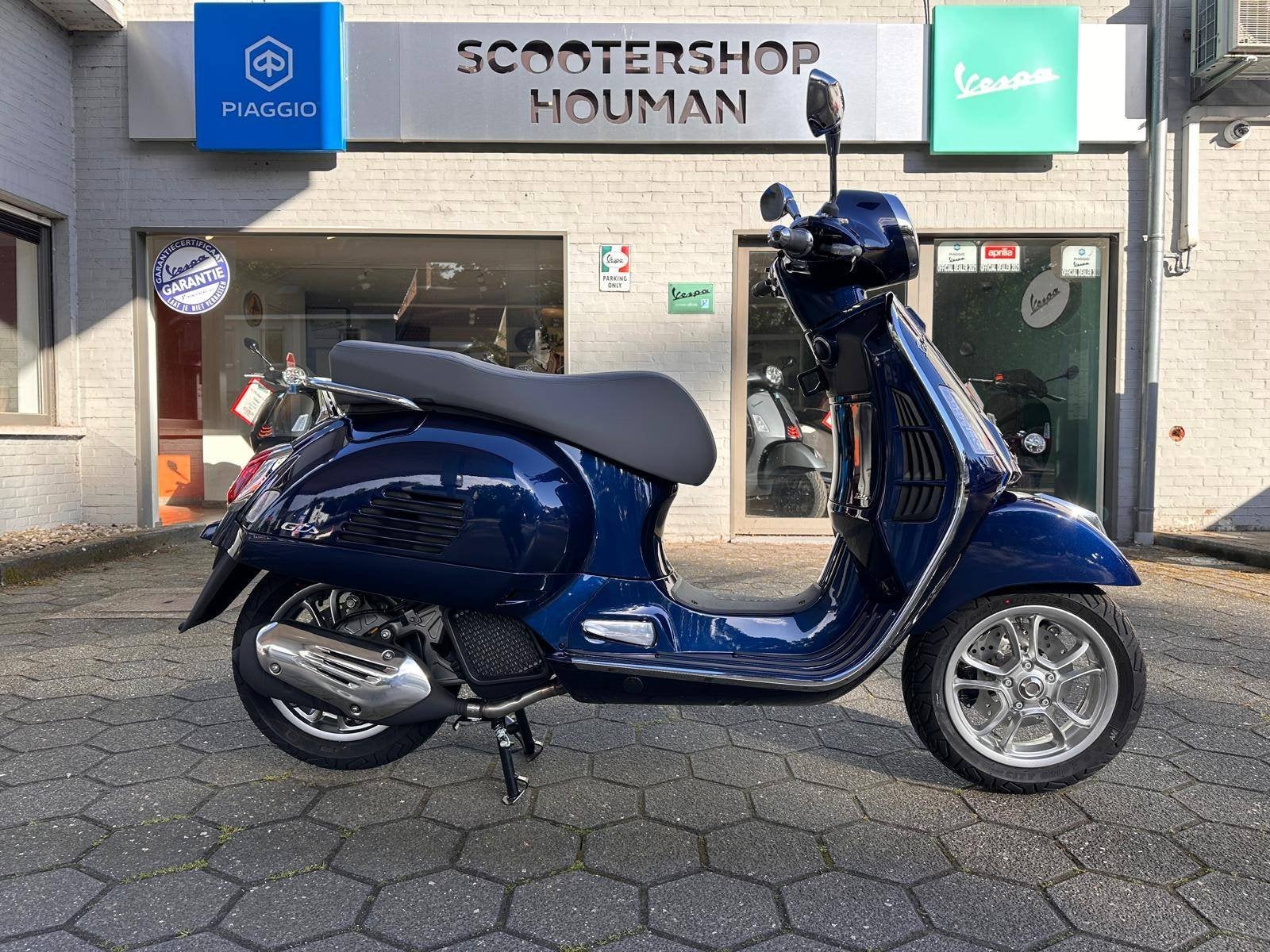 Vespa GTS 125cc 80th Blu Ennergico (nr.34), Vélos & Vélomoteurs, Neuf, Essence, 125 cm³, Autres modèles