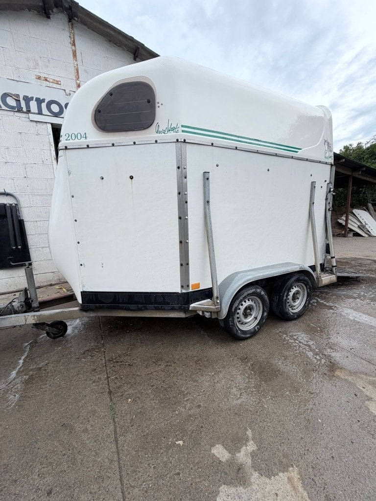 2 paards Cheval Liberte, Enlèvement, Utilisé, Remorque 2 chevaux