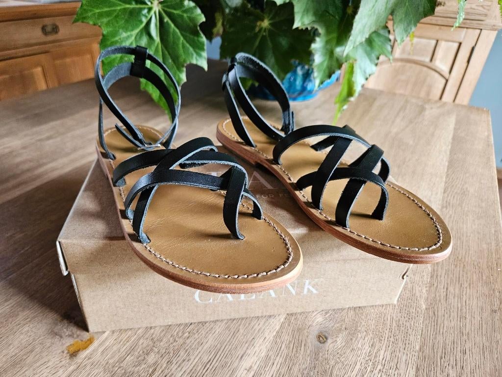 nieuwstaat zwarte sandalen Calank maat 39, Ophalen, Zwart, Sandalen of Muiltjes, Zo goed als nieuw