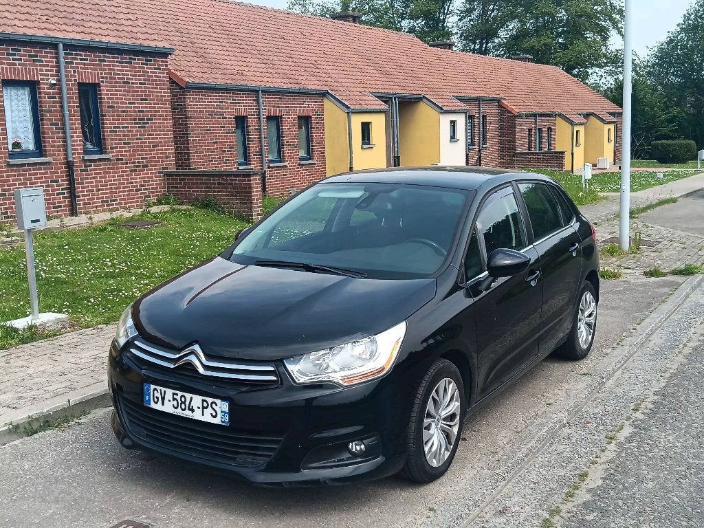 Citroën C4 1.2i " essence " 130 Ch " 2014 " Euro 6b " Clim, Auto's, Citroën, Particulier, C4, ABS, Airbags, Airconditioning, Boordcomputer
