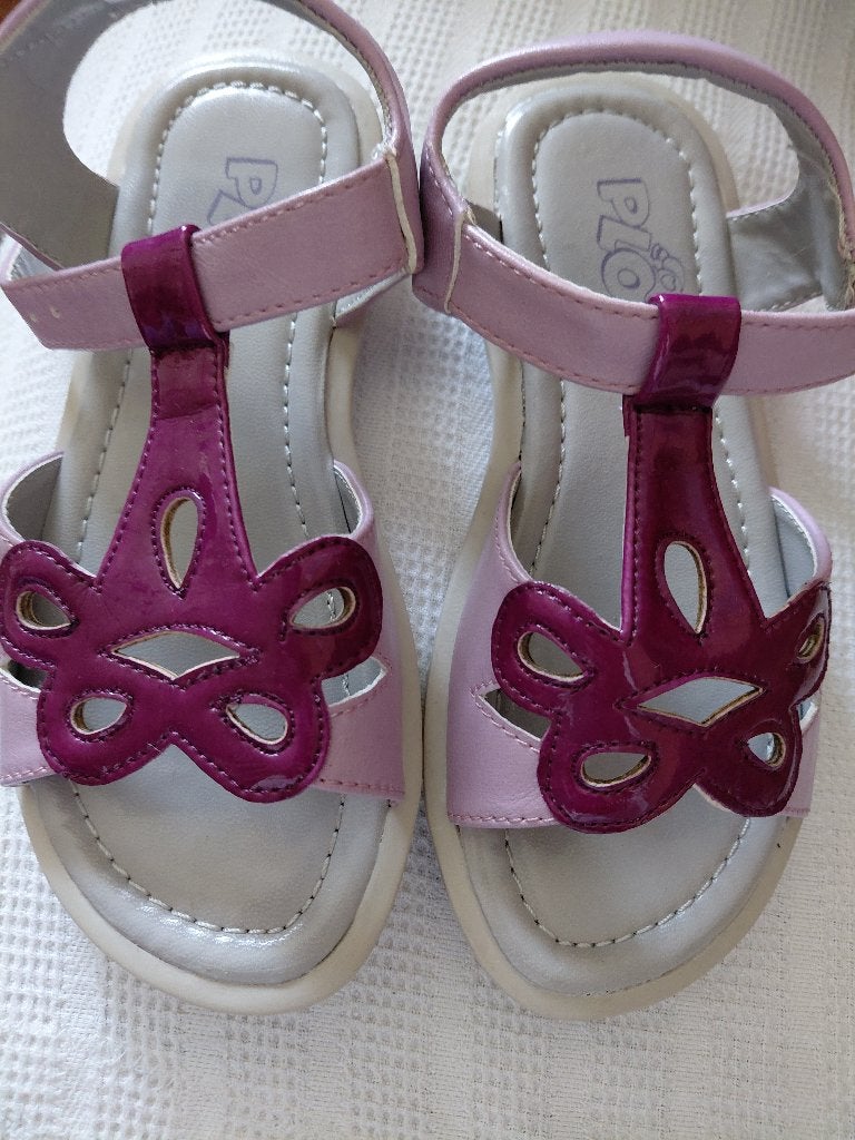 Ongedragen sandalen maat 28, Kinderen en Baby's, Kinderkleding | Schoenen en Sokken, Ophalen, Meisje, Overige typen, Nieuw