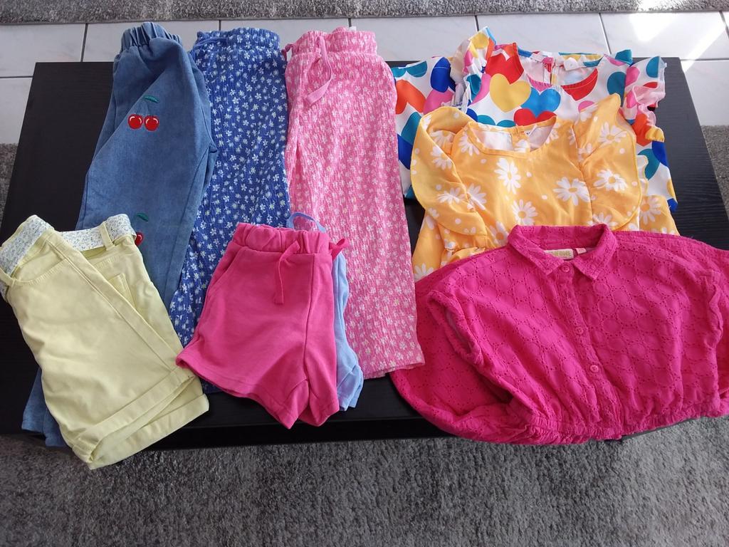 Pakket Meisjeskleding zomer maat 110, Ophalen