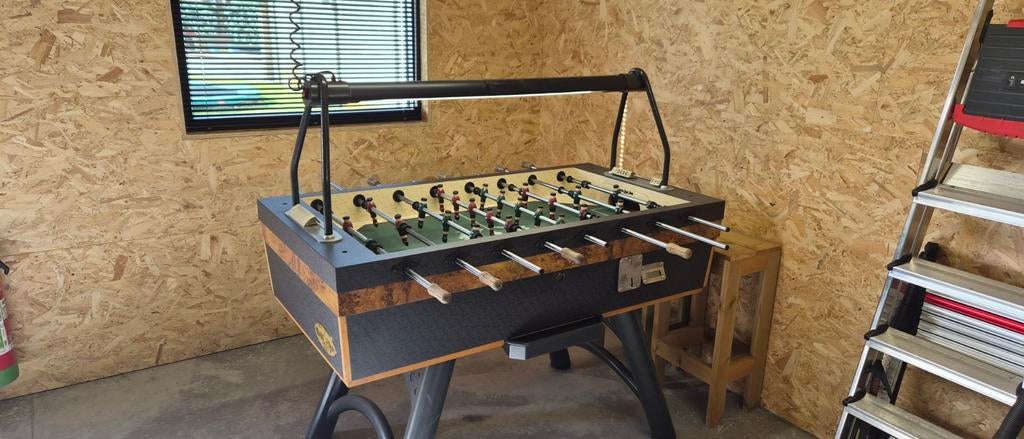 Goldstar kickertafel, Ophalen