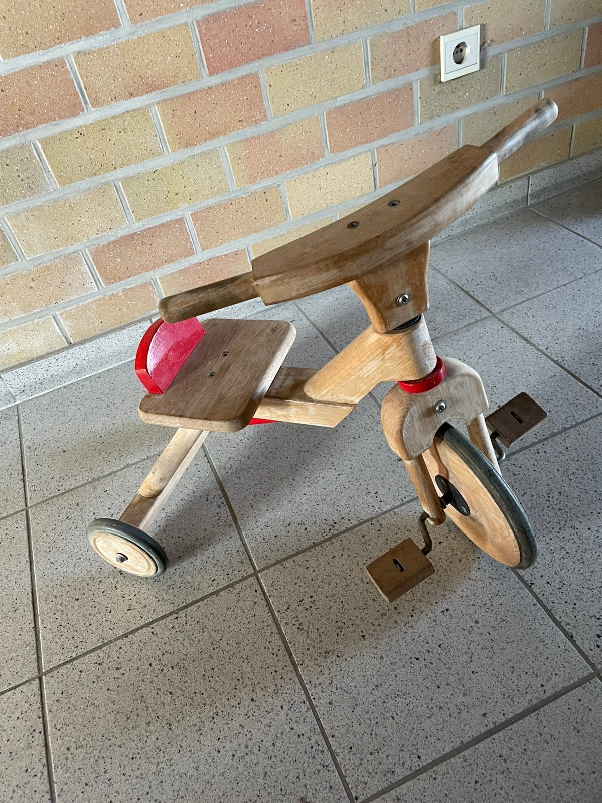 Houten driewieler, Ophalen, Zo goed als nieuw