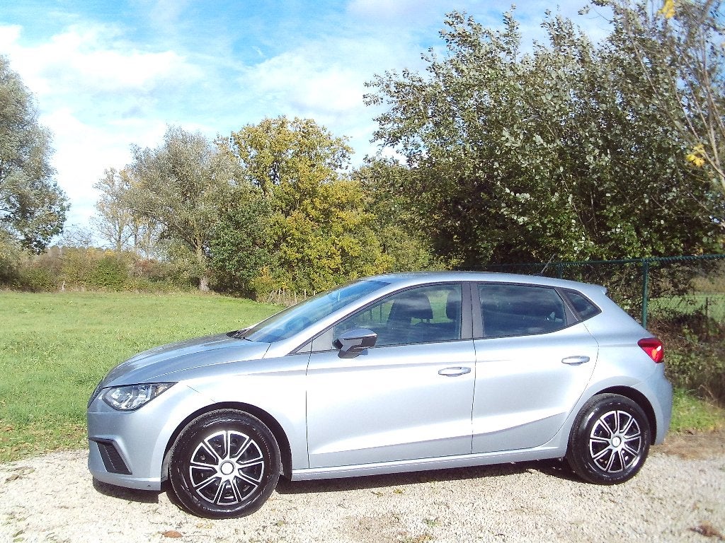 SEAT IBIZA 5d 1.0 TGI 17000KM ! Carplay NAV NIEUWSTAAT 021, Auto's, Voorwielaandrijving, Dealer onderhouden, Stof, Euro 6