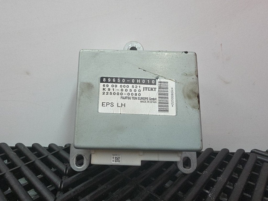 ORDINATEUR DIRECTION ASSISTEE Toyota Aygo (B10), Kundenbetreuung@toyota.de, Toyota, Utilisé, Toyota-Allee 2
50858  Köln, DE