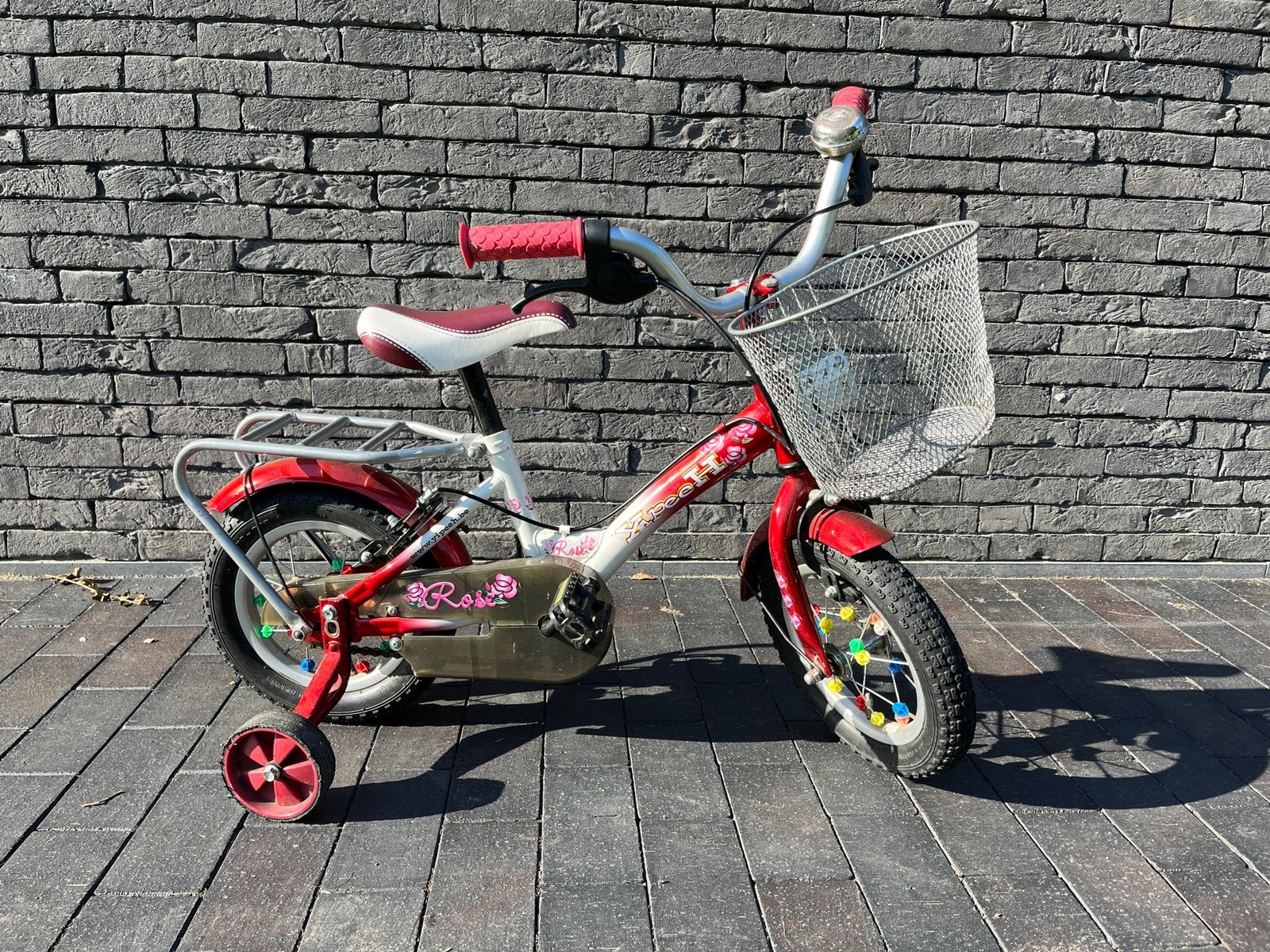 Kinderfiets met zijwieltjes, Fietsen en Brommers, Ophalen, Gebruikt, Velgrem, Zijwieltjes