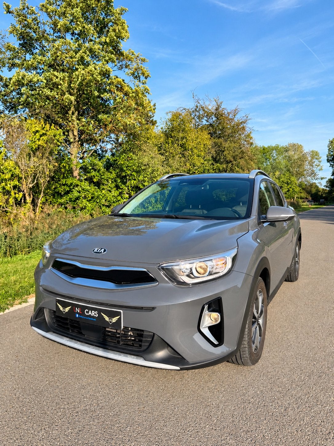 Kia Stonic 1.0i automatique /Navi/Carplay/Caméra/Garantie, Autos, Achat, Euro 6, Entreprise, Carnet d'entretien