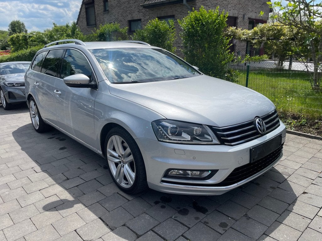 Volkswagen Passat VARIANT HIGHLINE 2.0TDI LEDER/GPS/AIRCO/AL, Achat, 1800 kg, 136 ch, 750 kg
