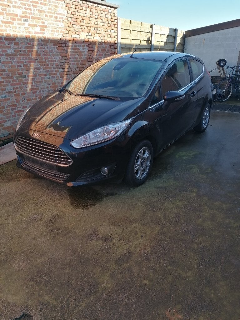 Ford Fiesta, Auto's, Voorwielaandrijving, Stof, Zwart, Particulier