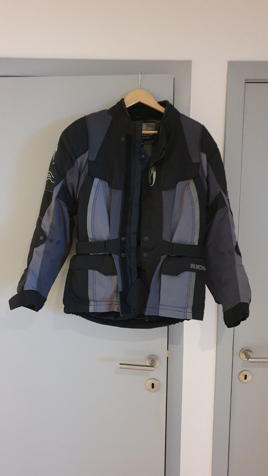 Richa vest+ broek., Motoren, Kleding | Motorkleding, Ophalen