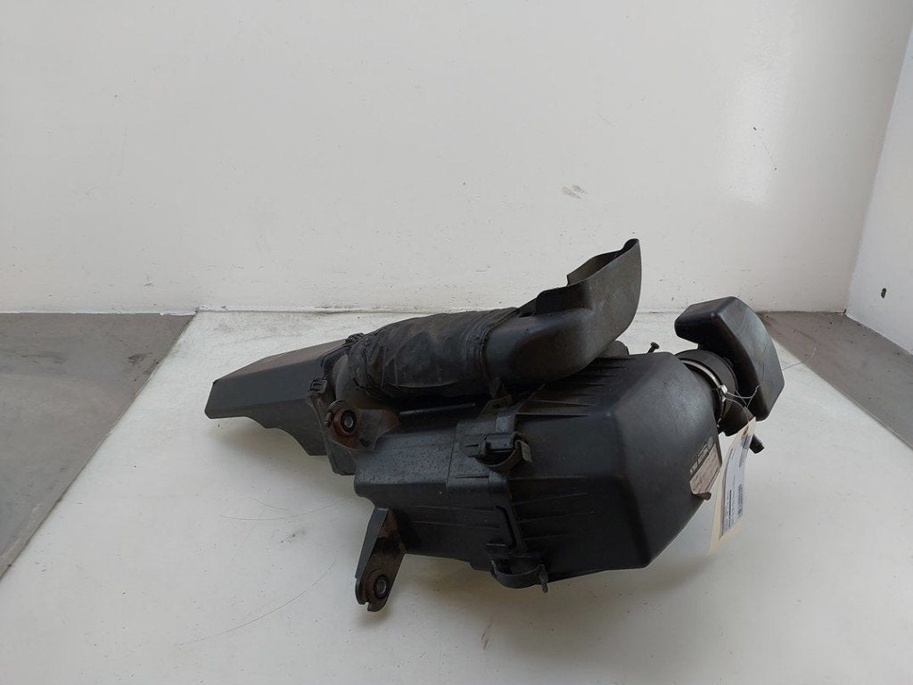 BOITIER FILTRE À AIR Hyundai i20 (|281101J110|), Utilisé, Hyundai