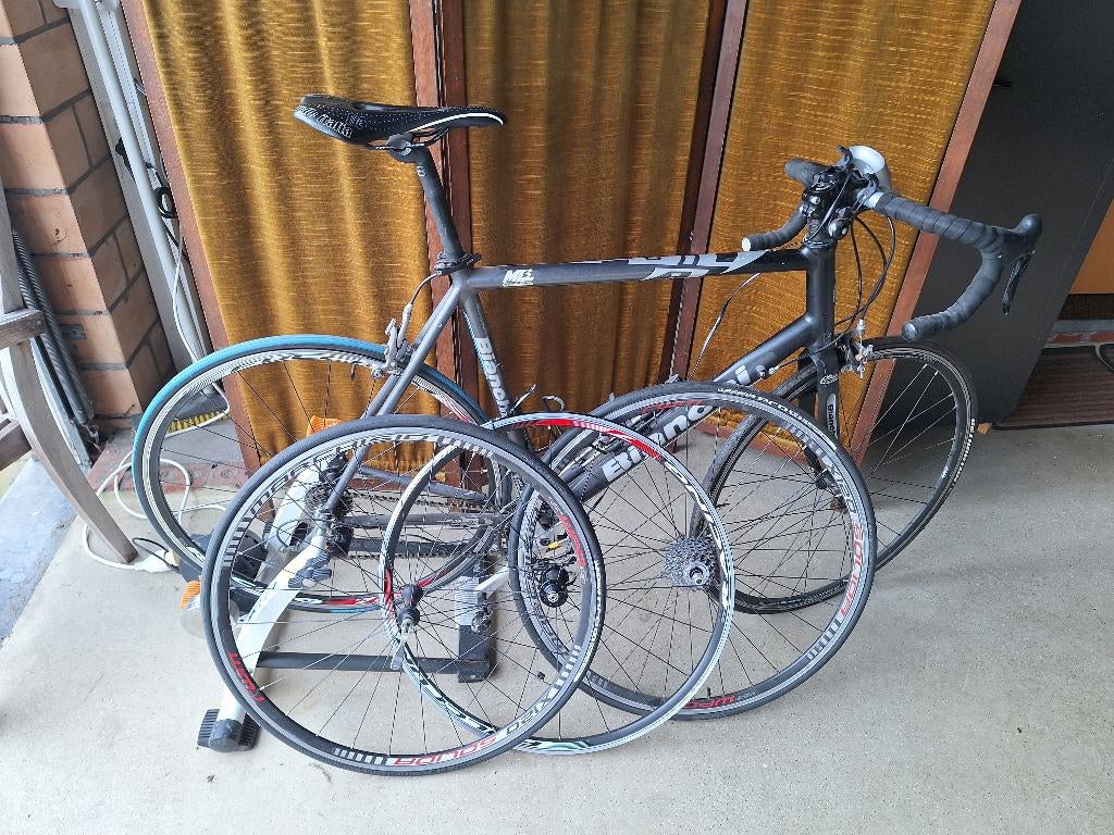 Koersfiets Bianchi + wielen + Tacx rollen, Ophalen, Gebruikt