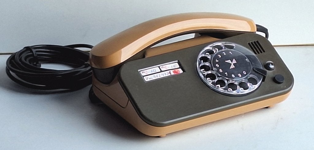 Joli ancien téléphone vintage allemand de collection, Enlèvement ou Envoi
