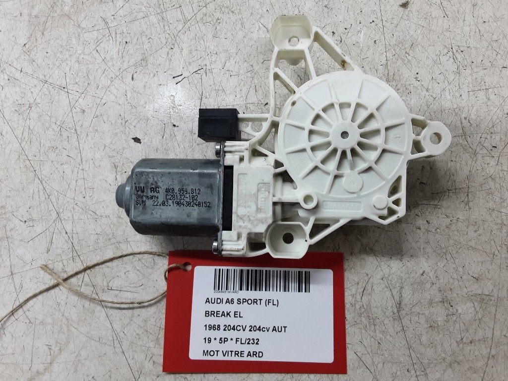 MOTEUR LEVE VITRE ELECTRIQUE ARRIÈRE DROIT A6 Avant (C8), Auto-Union-Straße  1,
85057  Ingolstadt, DE, Info@audi.de, Audi, Utilisé