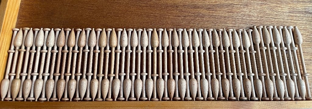 kantklosjes lot A kantklossen bobbin lace dentelle, Ophalen of Verzenden, Zo goed als nieuw, Klos(sen)