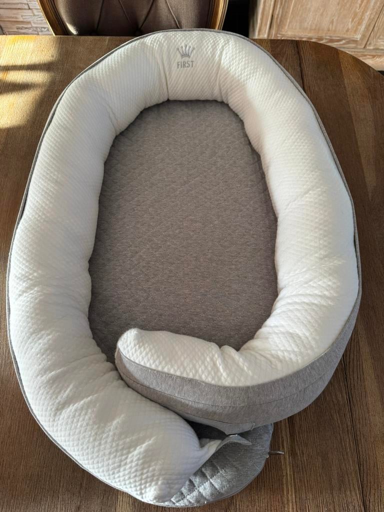 Babynestje First, Kinderen en Baby's, Ophalen, Zo goed als nieuw