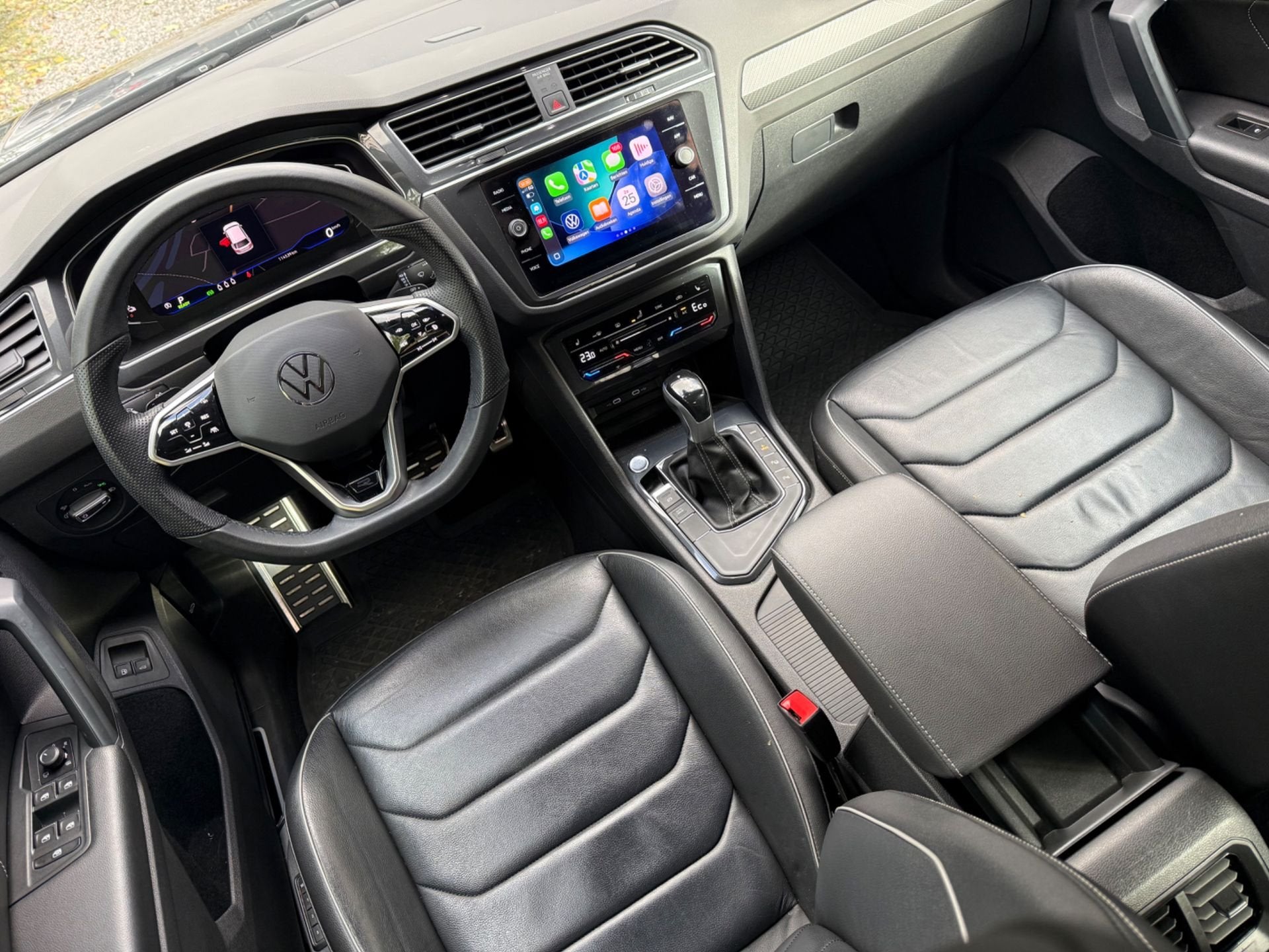 VW Tiguan R LINE 1.4 TSI E-HYBRID Full option 2022 PANO, Autos, 1395 cm³, Argent ou Gris, Achat, Entreprise