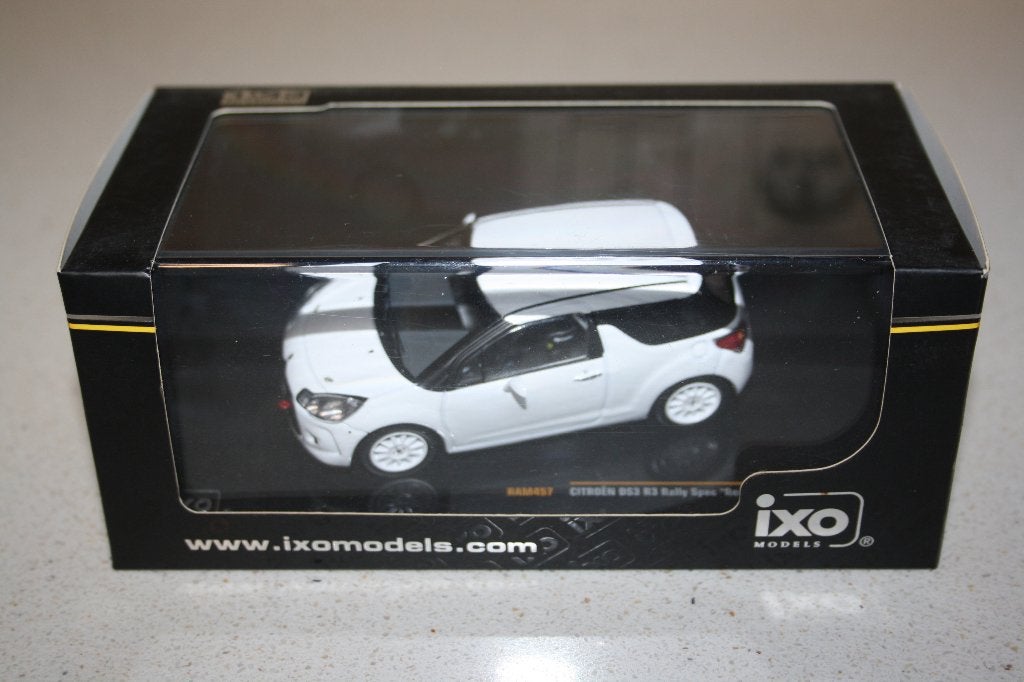 1:43 IXO Citroen DS3 R3 rally spec "ready to race", Hobby en Vrije tijd, Modelauto's | 1:43, Ophalen of Verzenden, Zo goed als nieuw