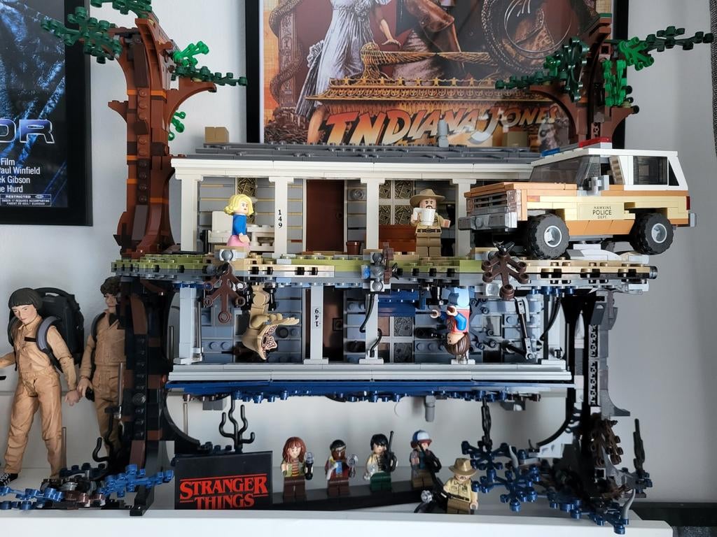 Lego Stranger Things Up Side Down, Ophalen