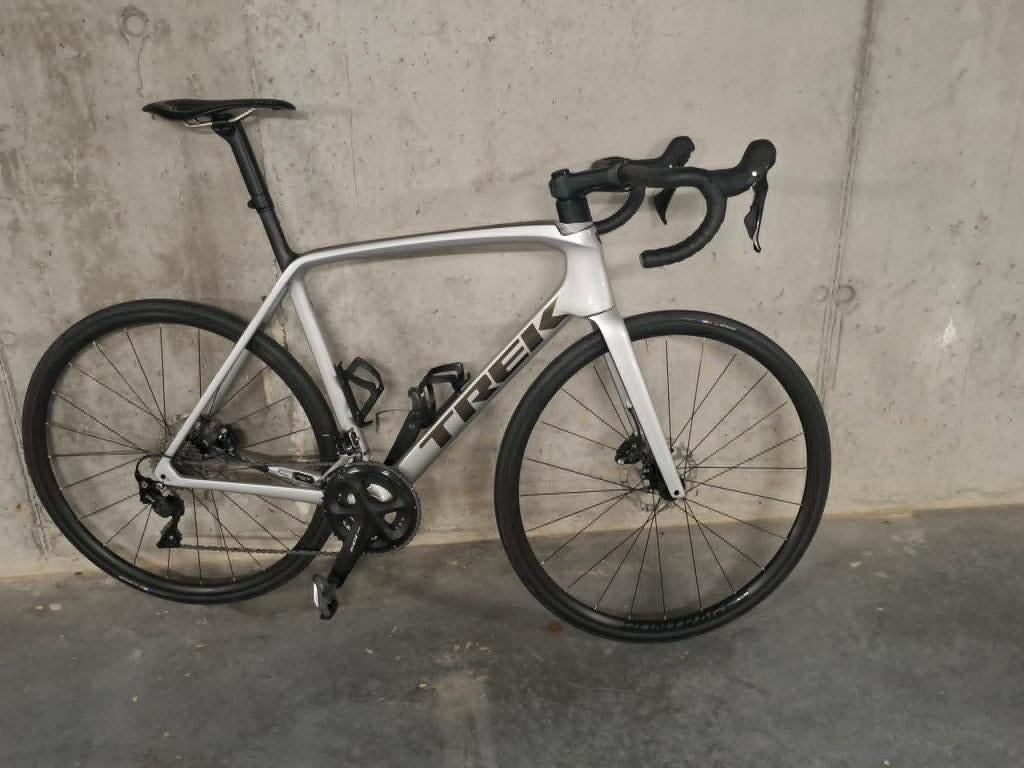 Trek Emonda SL5, Fietsen en Brommers, Fietsen | Racefietsen, Zo goed als nieuw, Heren, 28 inch, Schijfrem, Carbon, 57 tot 61 cm