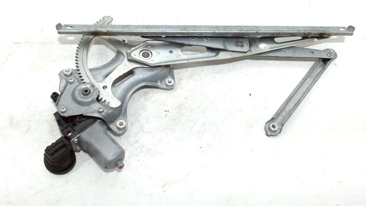 Raammechaniek elektrisch rechts voor Toyota RAV4, Onderdelen@venauto.nl, Van der Ven Autorecycling B.V., Ettenseweg 76, 4706 PB Roosendaal, The Netherlands