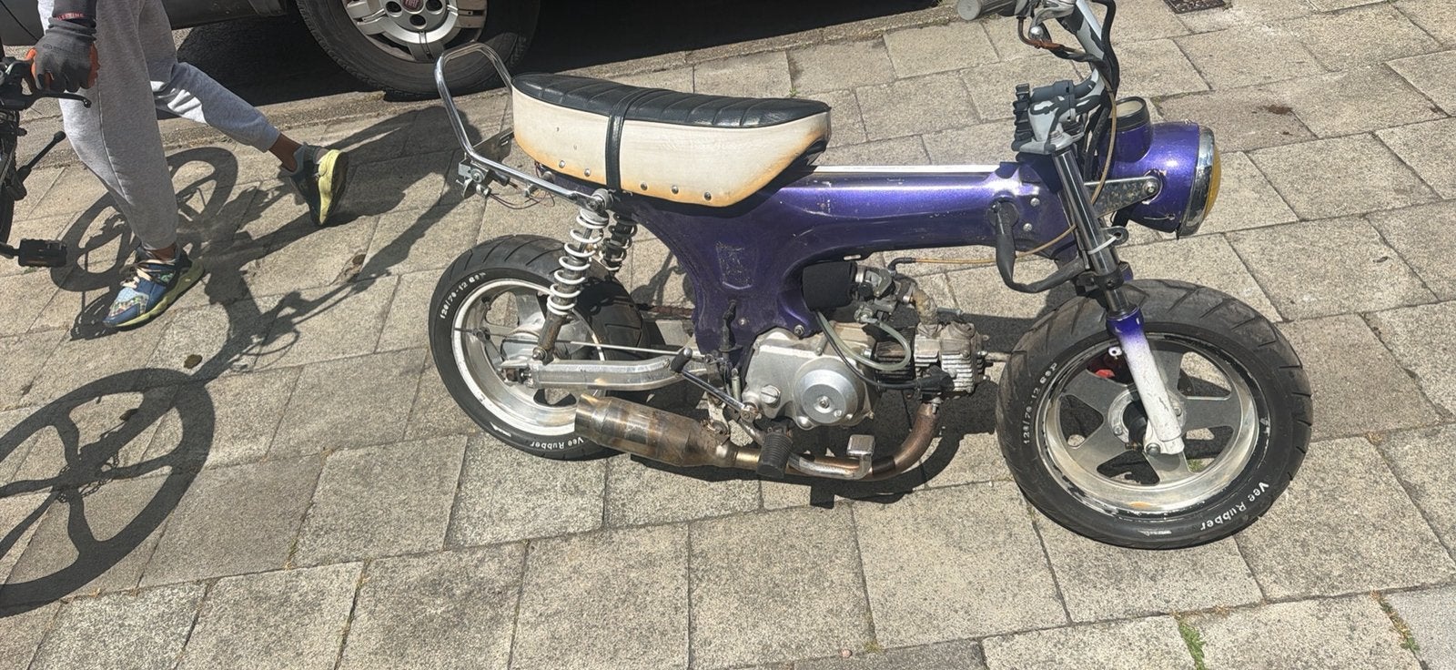Honda Dax Chinees 72cc voor onderdelen, Bedrijf