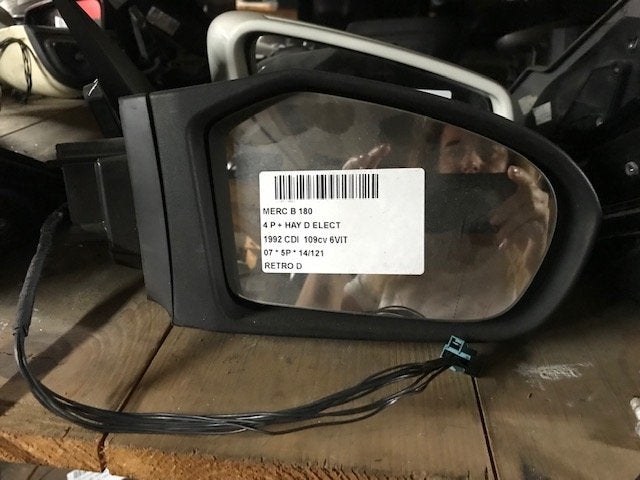 RETROVISEUR EXTERIEUR DROIT Mercedes-Benz B (W245), Mercedes-Benz, Utilisé, Dialog.mb@mercedes-benz.com, Mercedes-Benz AG