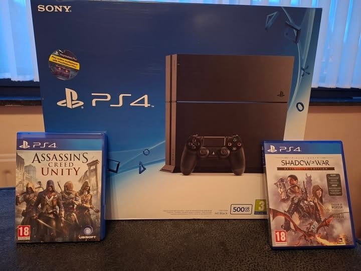 Playstation 4 + 2 manettes + 2 jeux, Consoles de jeu & Jeux vidéo, Enlèvement, Comme neuf