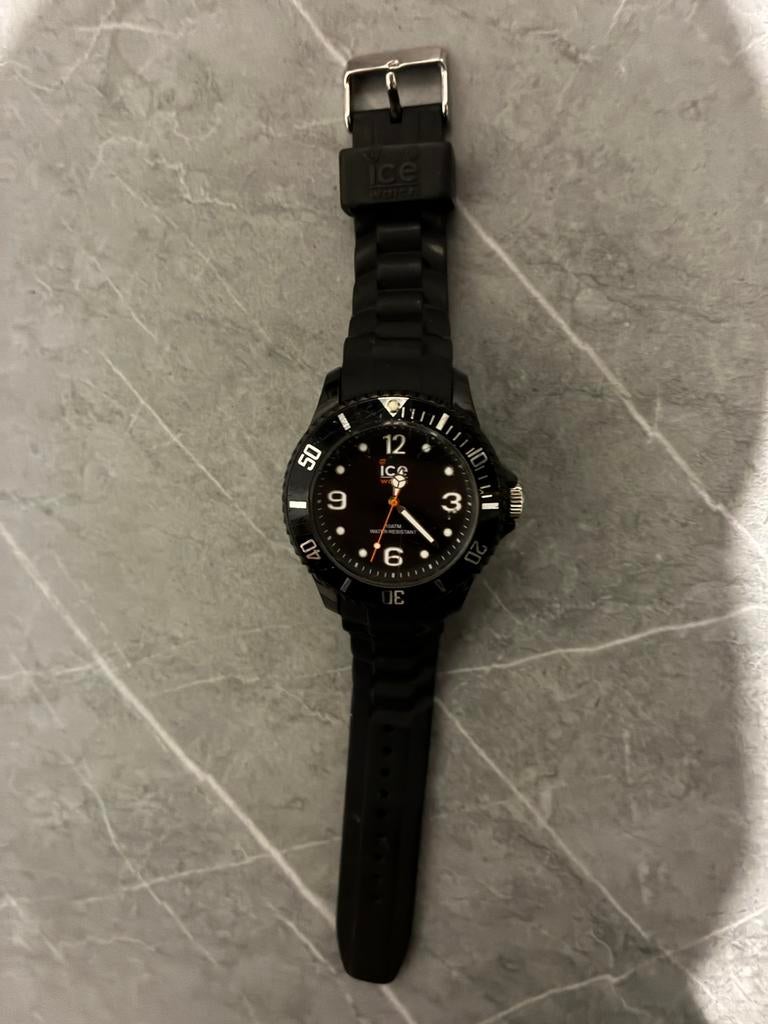 Horloge Ice Watch, Handtassen en Accessoires, Horloges | Dames, Overige merken, Kunststof, Verzenden, Polshorloge
