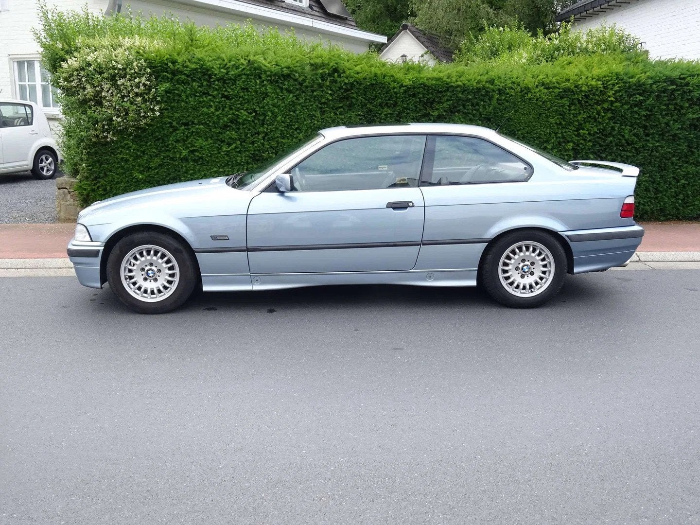 BMW 3 Serie 318, Cuir, Argent ou Gris, Achat, Entreprise