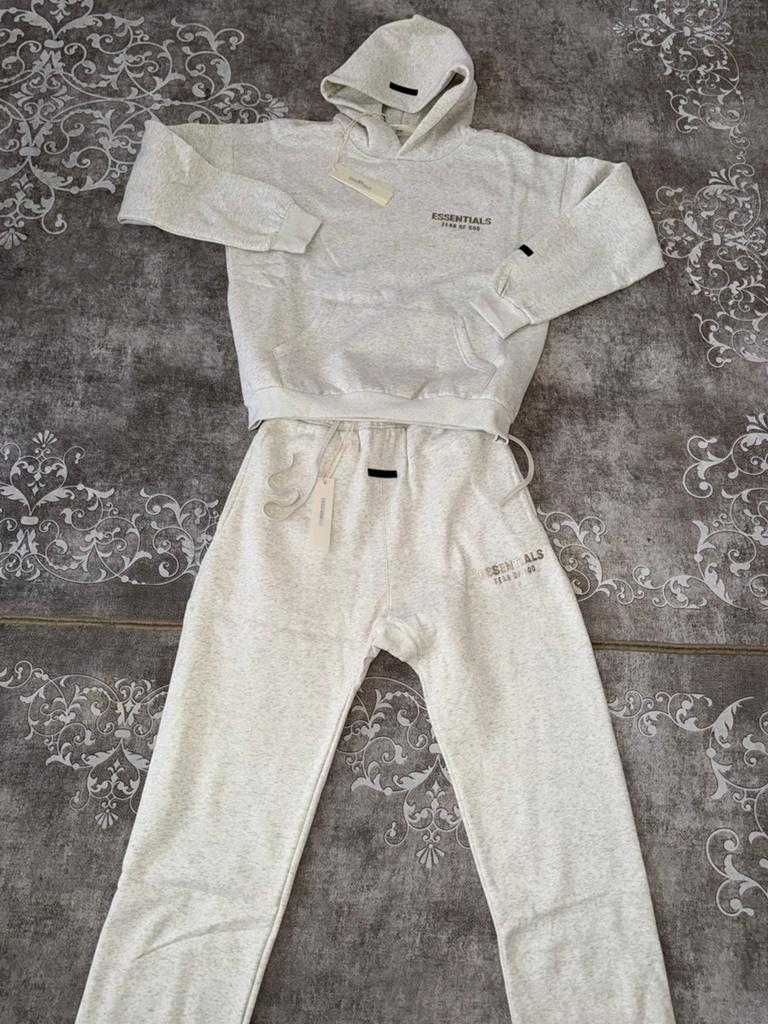 Essentials Fear of God Trainingsset - Nieuw, Ophalen of Verzenden, Zo goed als nieuw, Beige