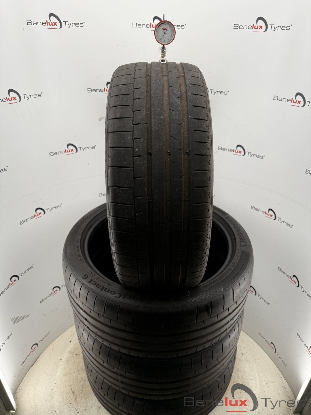 255/40ZR21 102Y 255/40R21 255/40 R21 ZR21 255/40/21 2554021, Auto-onderdelen, Gebruikt, 255 mm, -, -