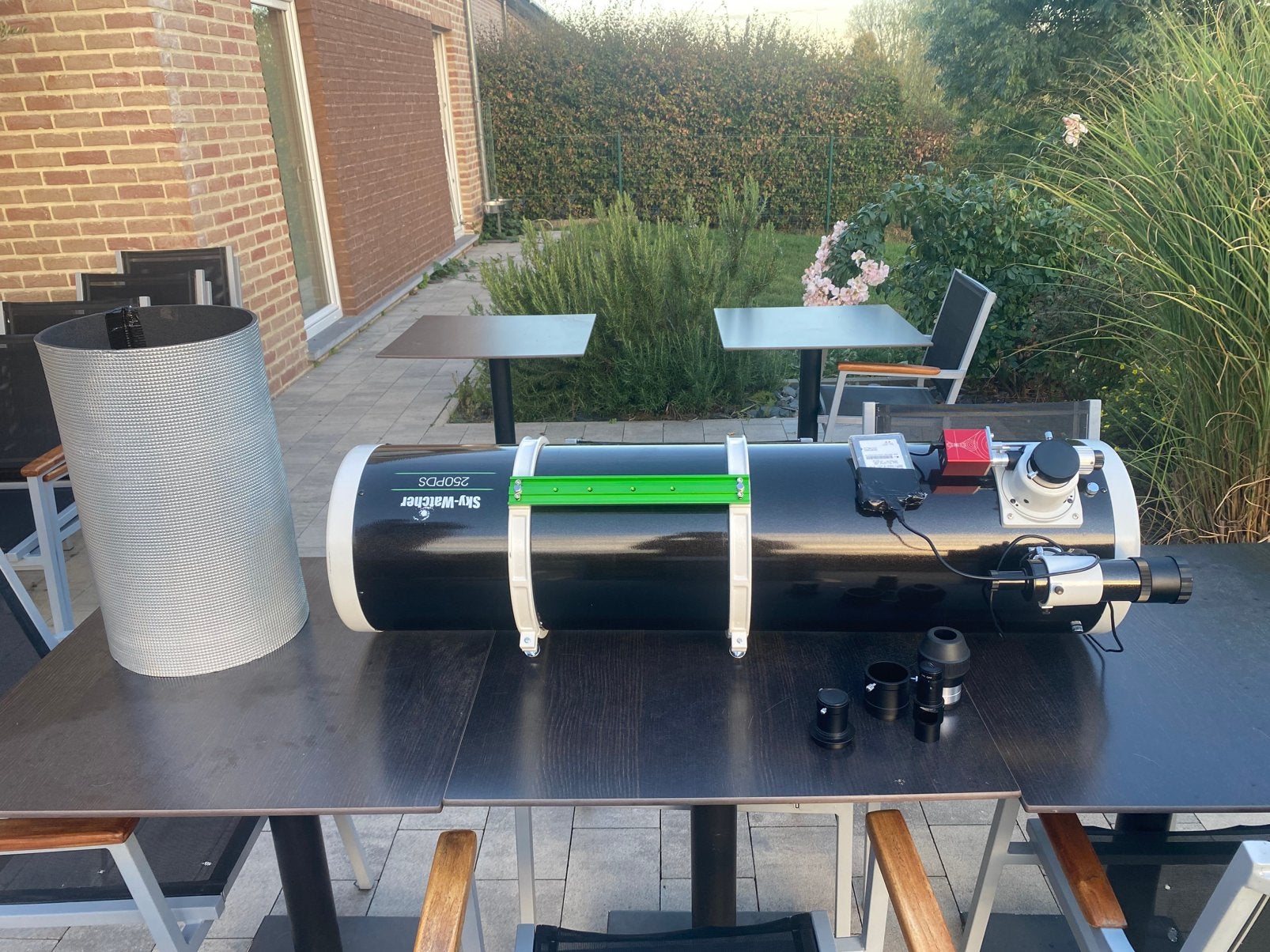 Télescope, Ophalen