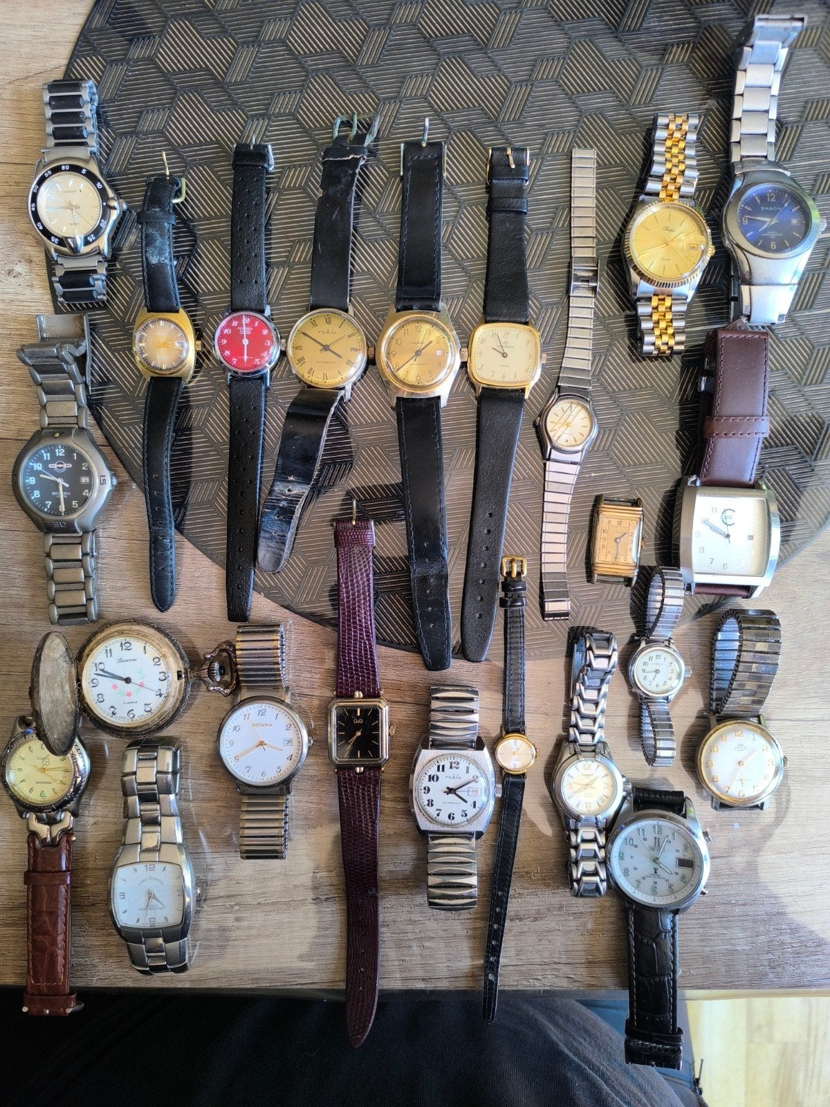 28 oude horloges, bijna allemaal werkend. Wat is de prijs?, Handtassen en Accessoires, Horloges | Antiek, Ophalen