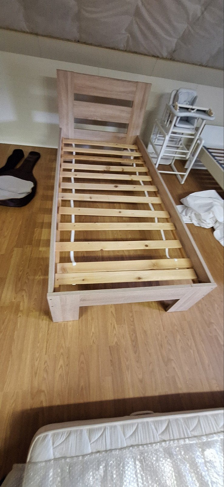 bed met lattenbodem 90*200*, Ophalen