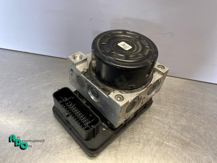 ABS Pomp van een Nissan Note (Note 13-), Gebruikt, -, -, Ophalen of Verzenden