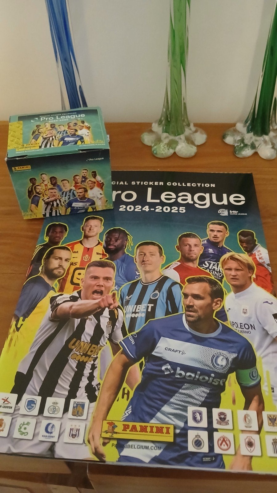 panini pro league 2025 album+box 50, Ophalen of Verzenden, Nieuw, Meerdere stickers