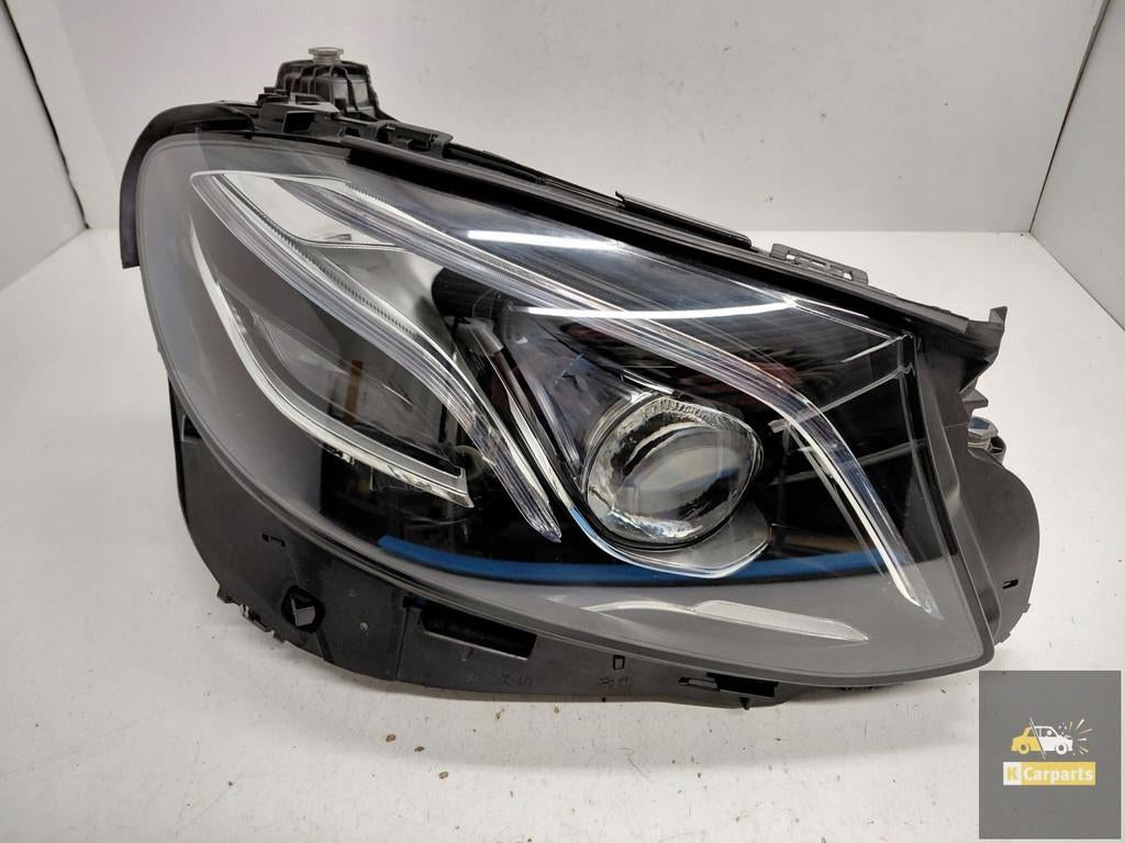 Phare droit Multibeam bleu pour Mercedes Classe E W213, neuf, Mercedes-Benz AG, Mercedes-Benz, Utilisé, Mercedesstrasse 120
70372  Stuttgart, DE